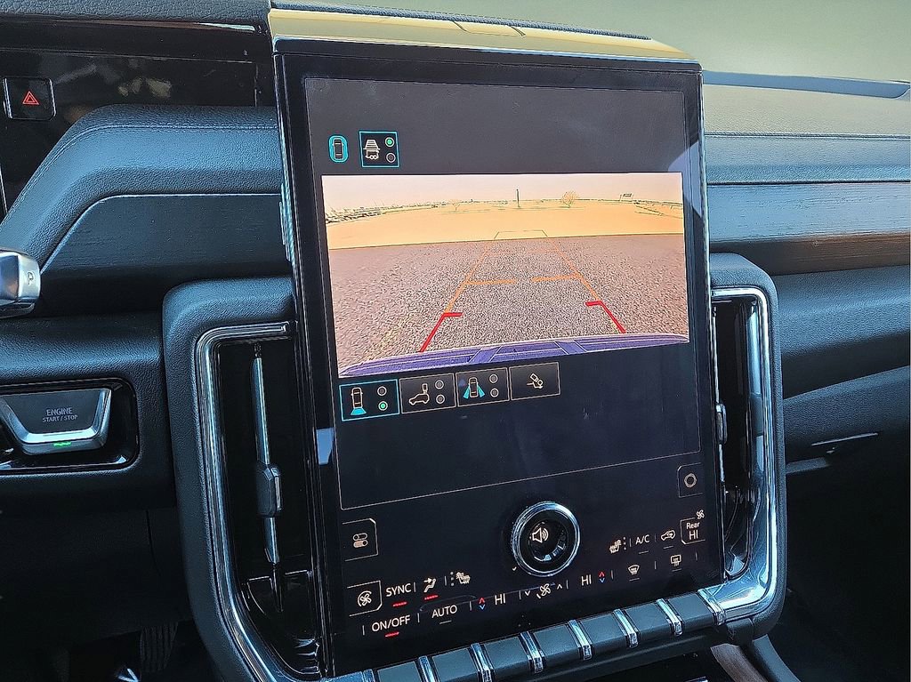 Used 2025 GMC Yukon Denali image 30