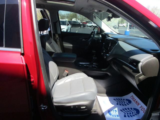 Used 2019 Chevrolet Traverse Premier w/ Driver Confidence II Package image 25