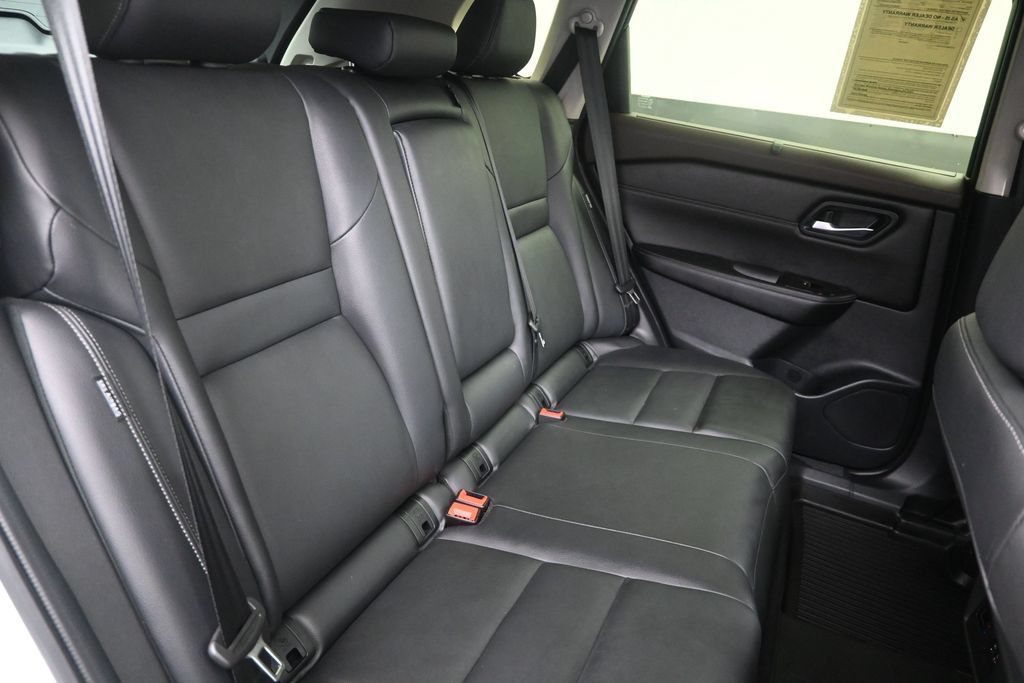 Used 2023 Nissan Rogue SL w/ SL Premium Package FWD image 17