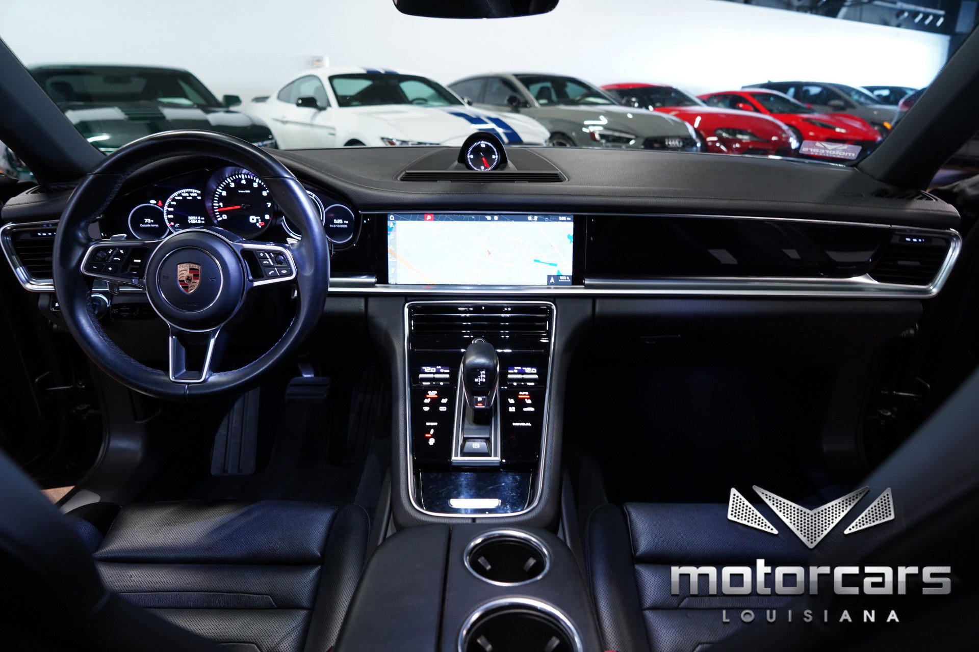 Used 2018 Porsche Panamera image 32