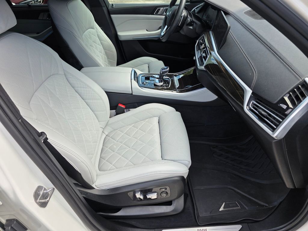 Certified 2023 BMW X5 xDrive45e w/ Executive Package AWD/4WD image 28