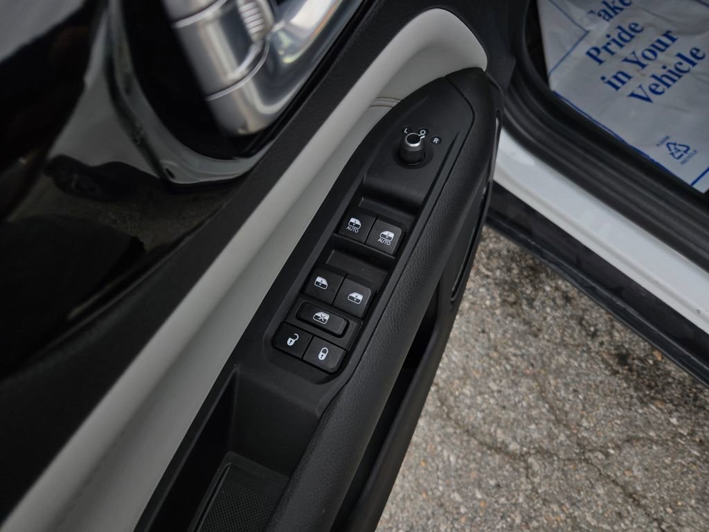 Used 2024 Jeep Compass Limited AWD/4WD image 13