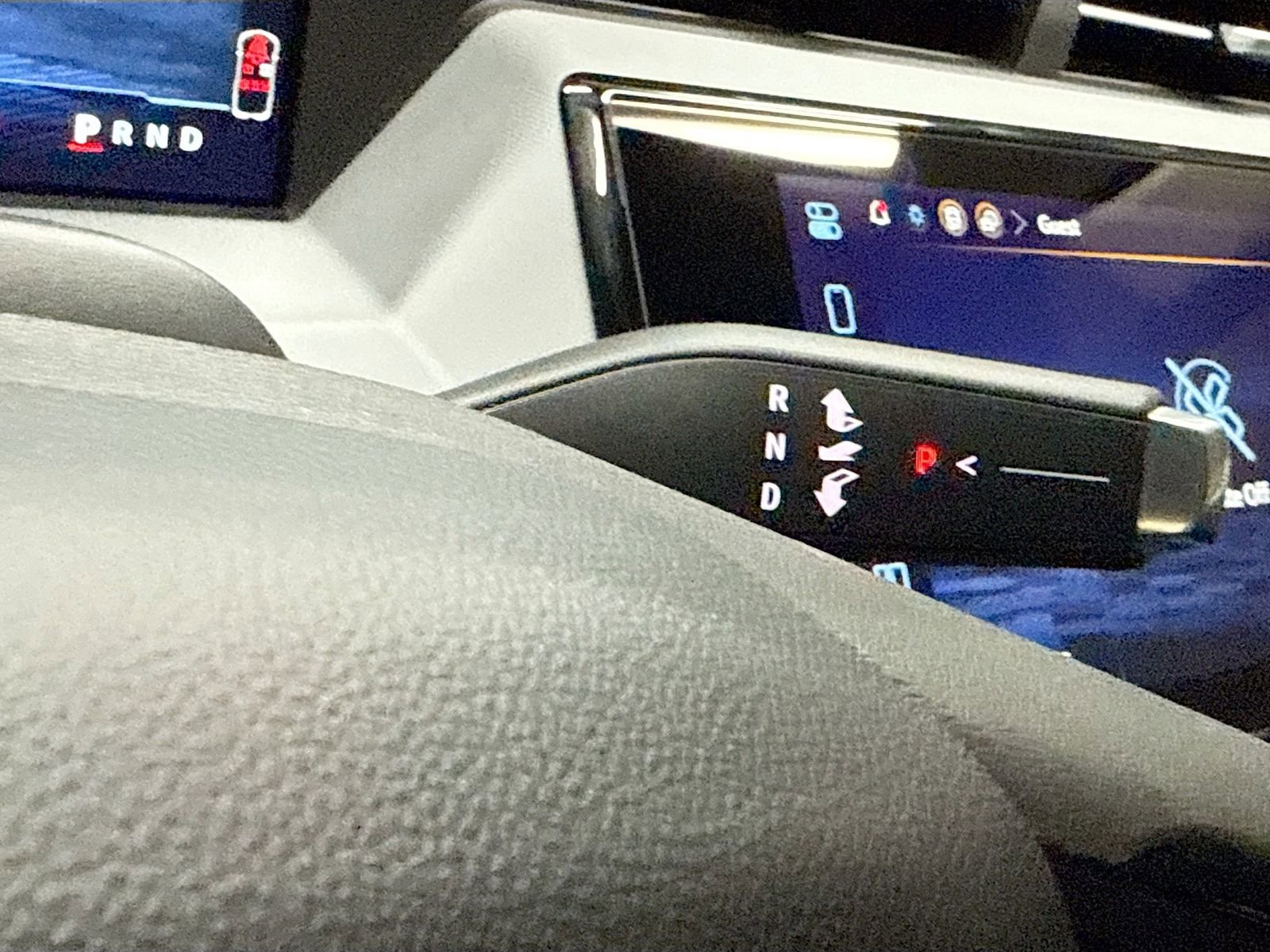 New 2027 Chevrolet Bolt RS w/ Technology Package image 20