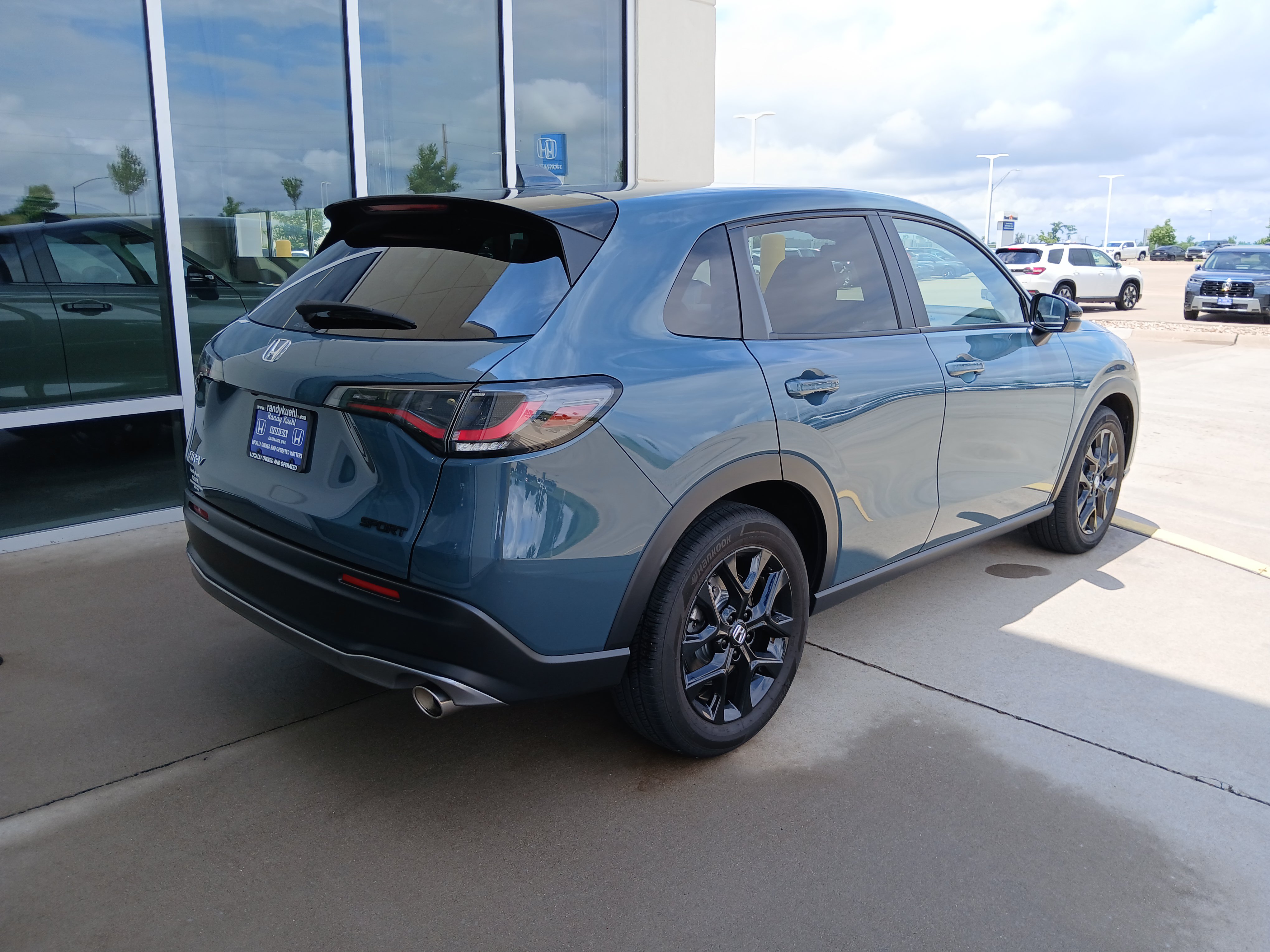 Used 2025 Honda HR-V Sport image 7