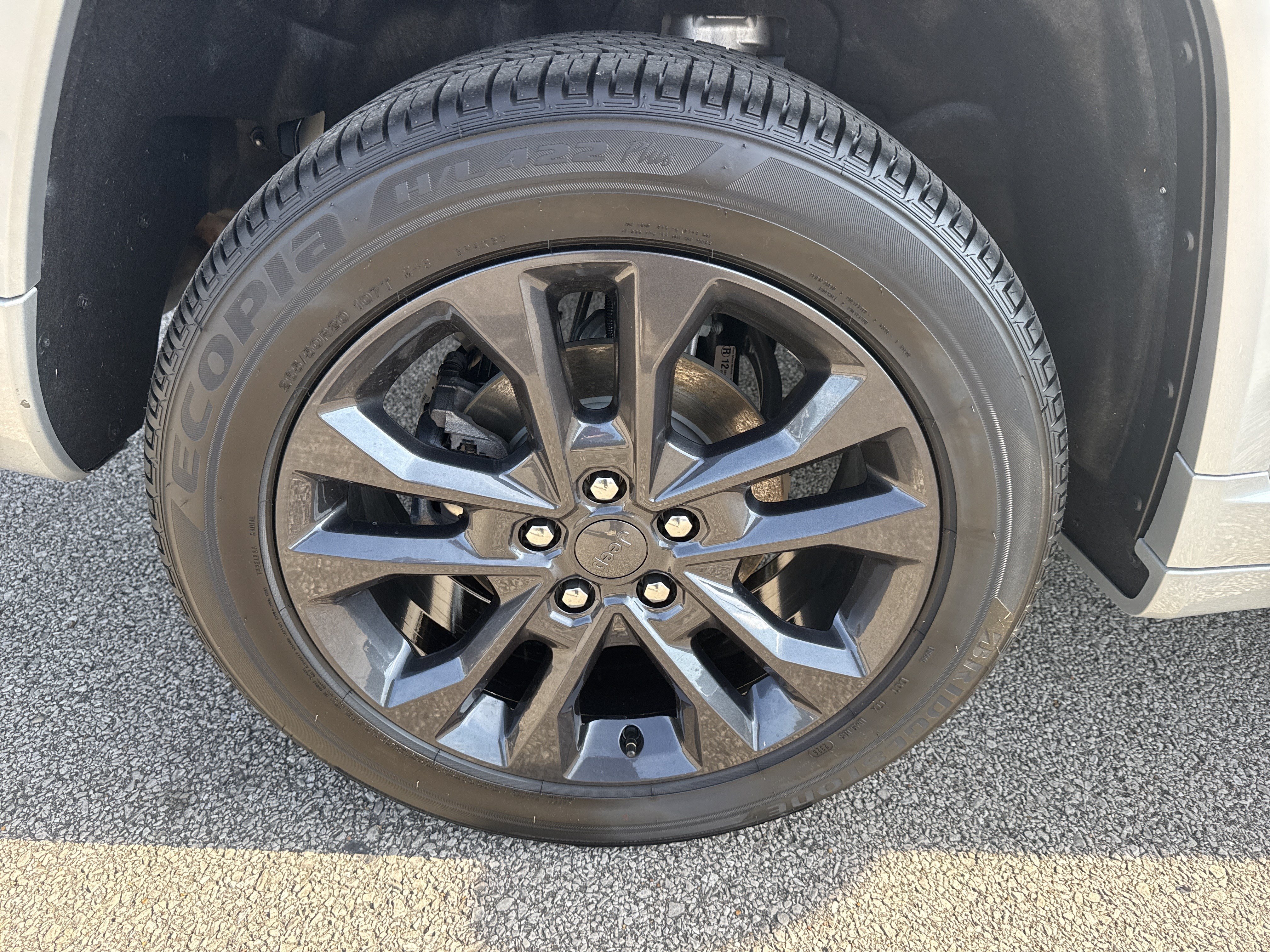 New 2026 Jeep Grand Cherokee Limited AWD/4WD image 17