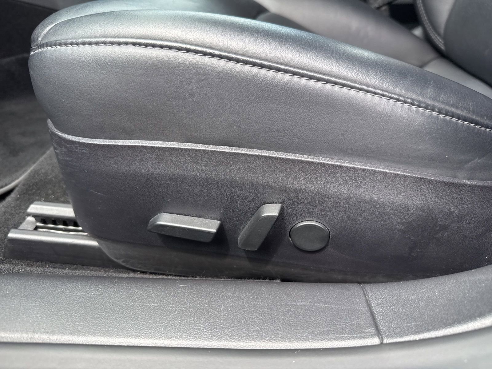 Used 2018 Tesla Model 3 Performance image 11