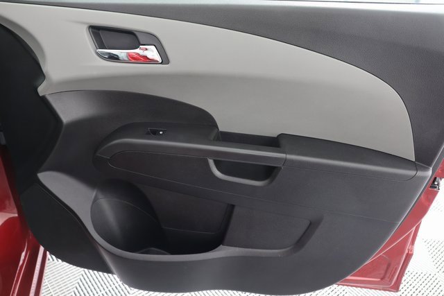 Used 2014 Chevrolet Sonic LTZ image 27