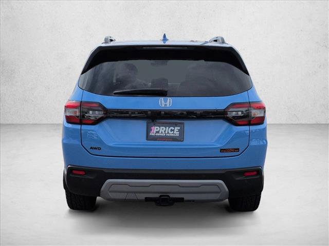 Used 2024 Honda Pilot TrailSport image 7