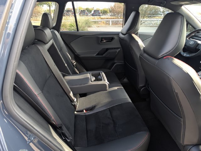 Used 2026 Toyota RAV4 AWD Plug-in Hybrid image 31