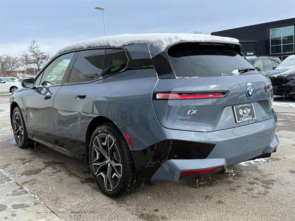 Used 2024 BMW iX xDrive50 w/ Sport Package image 5