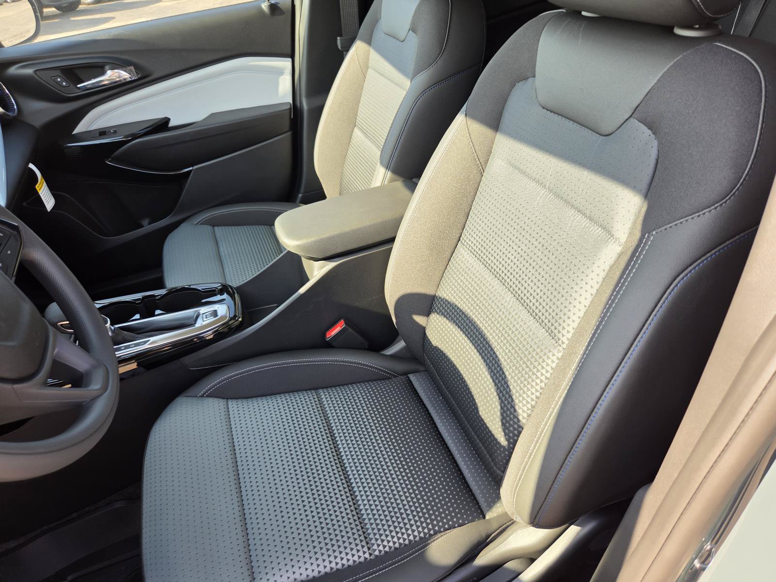 New 2026 Chevrolet Trax LT FWD image 15