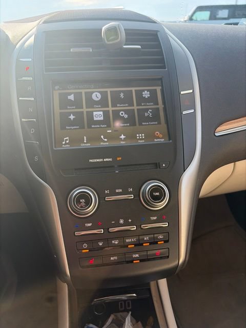 Used 2016 Lincoln MKC Select w/ Select Plus Package FWD image 18