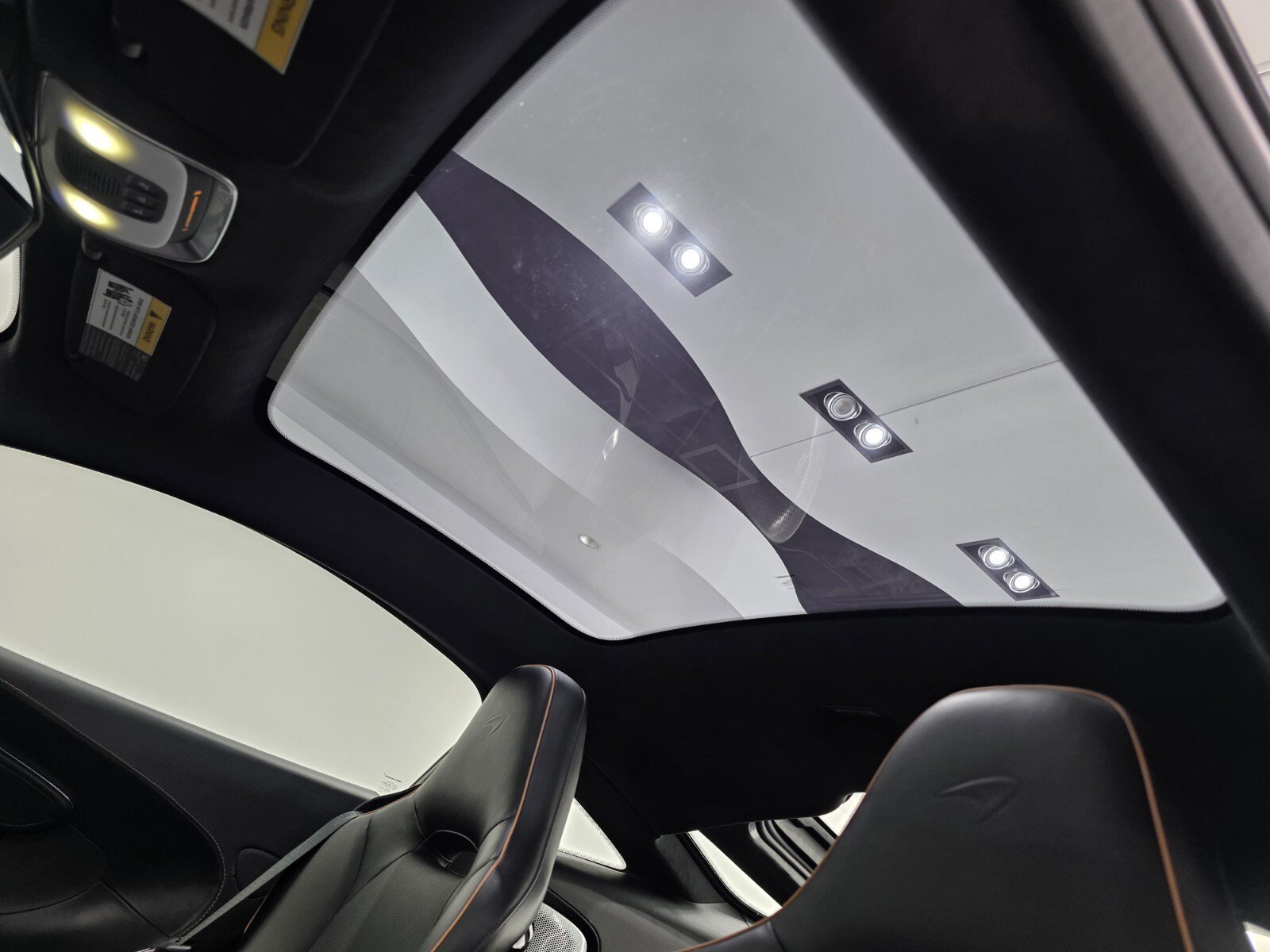 Used 2023 McLaren GT RWD image 9