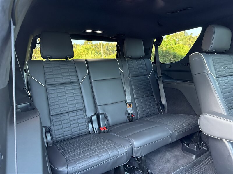 Used 2024 Cadillac Escalade V image 16