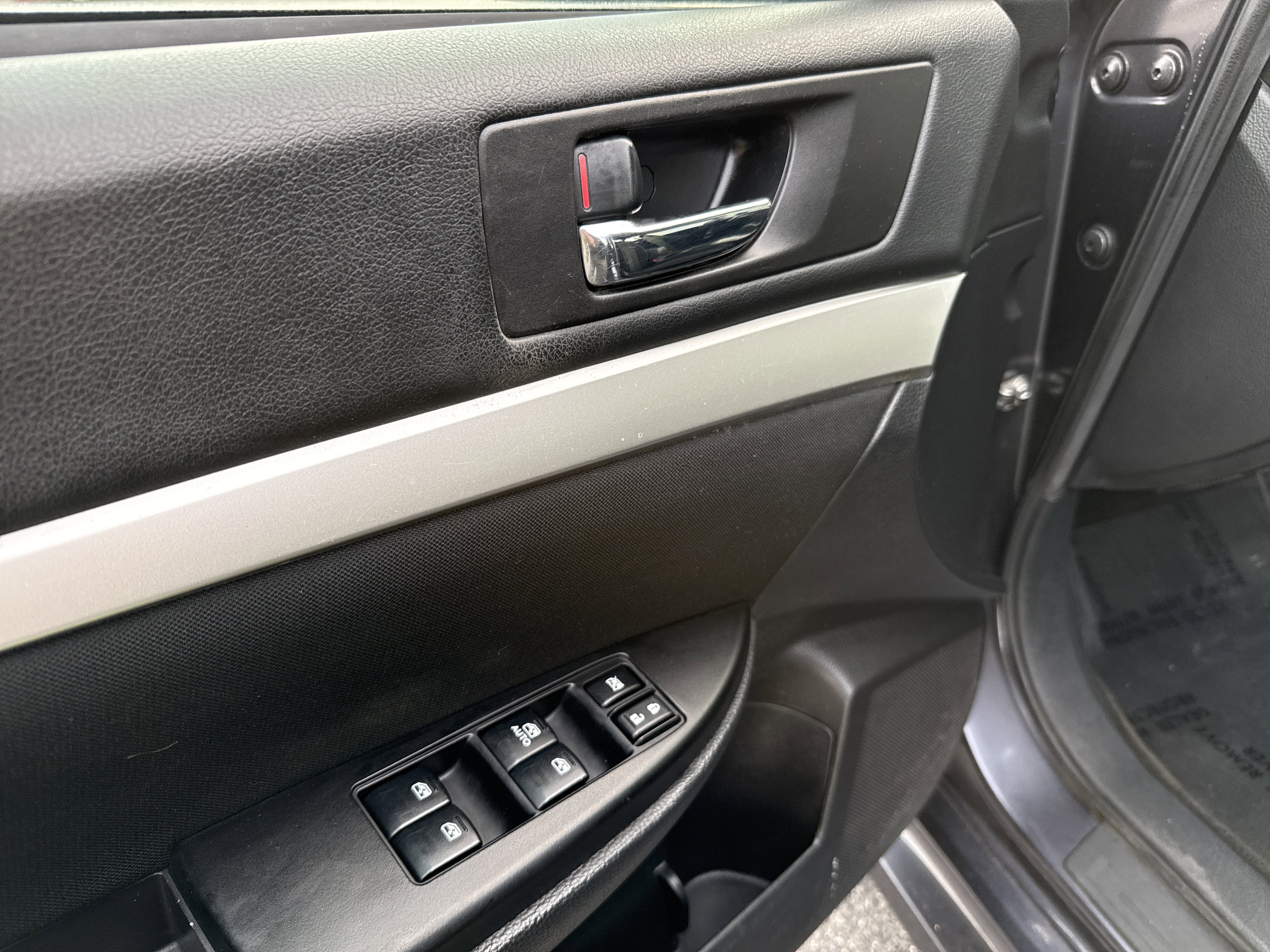 Used 2013 Subaru Legacy 2.5i Premium image 14