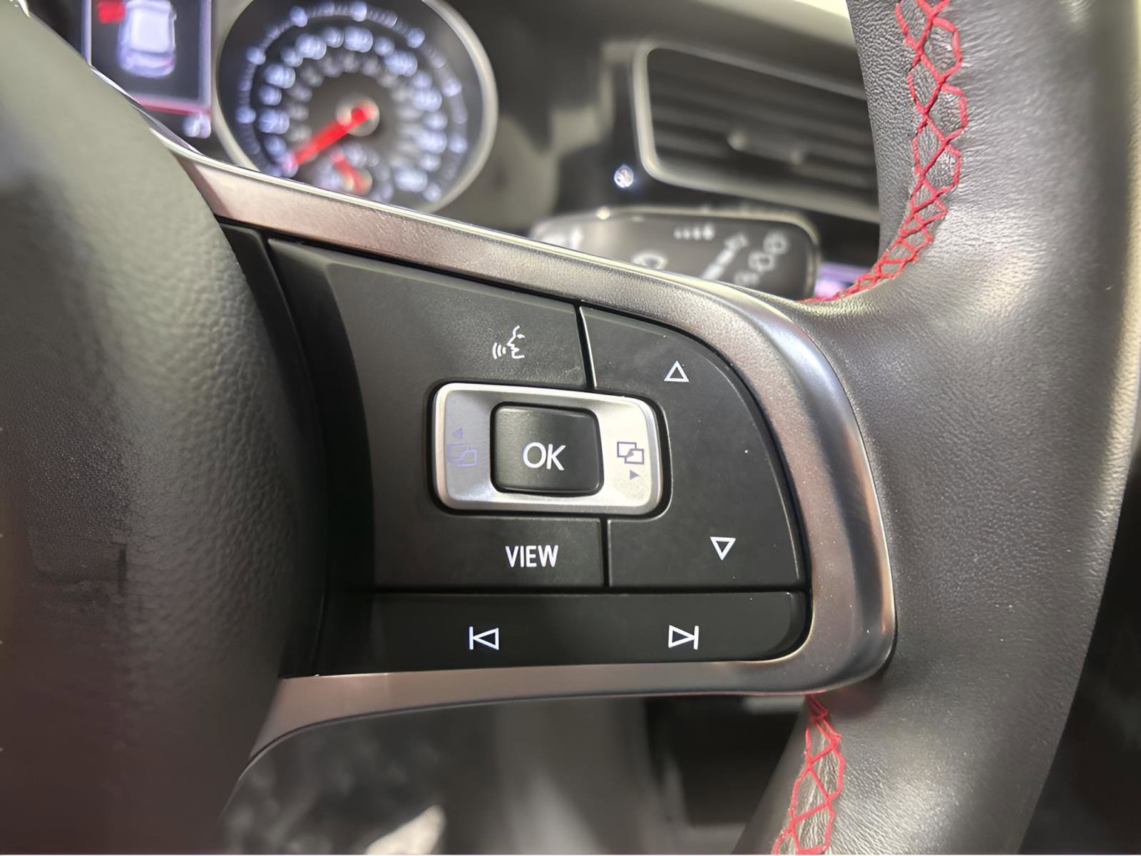 Used 2021 Volkswagen GTI SE image 20