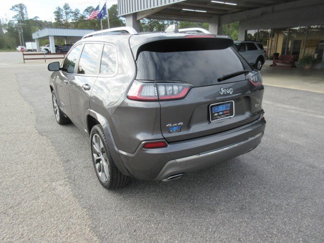 Used 2019 Jeep Cherokee Overland w/ Technology Group AWD/4WD image 3