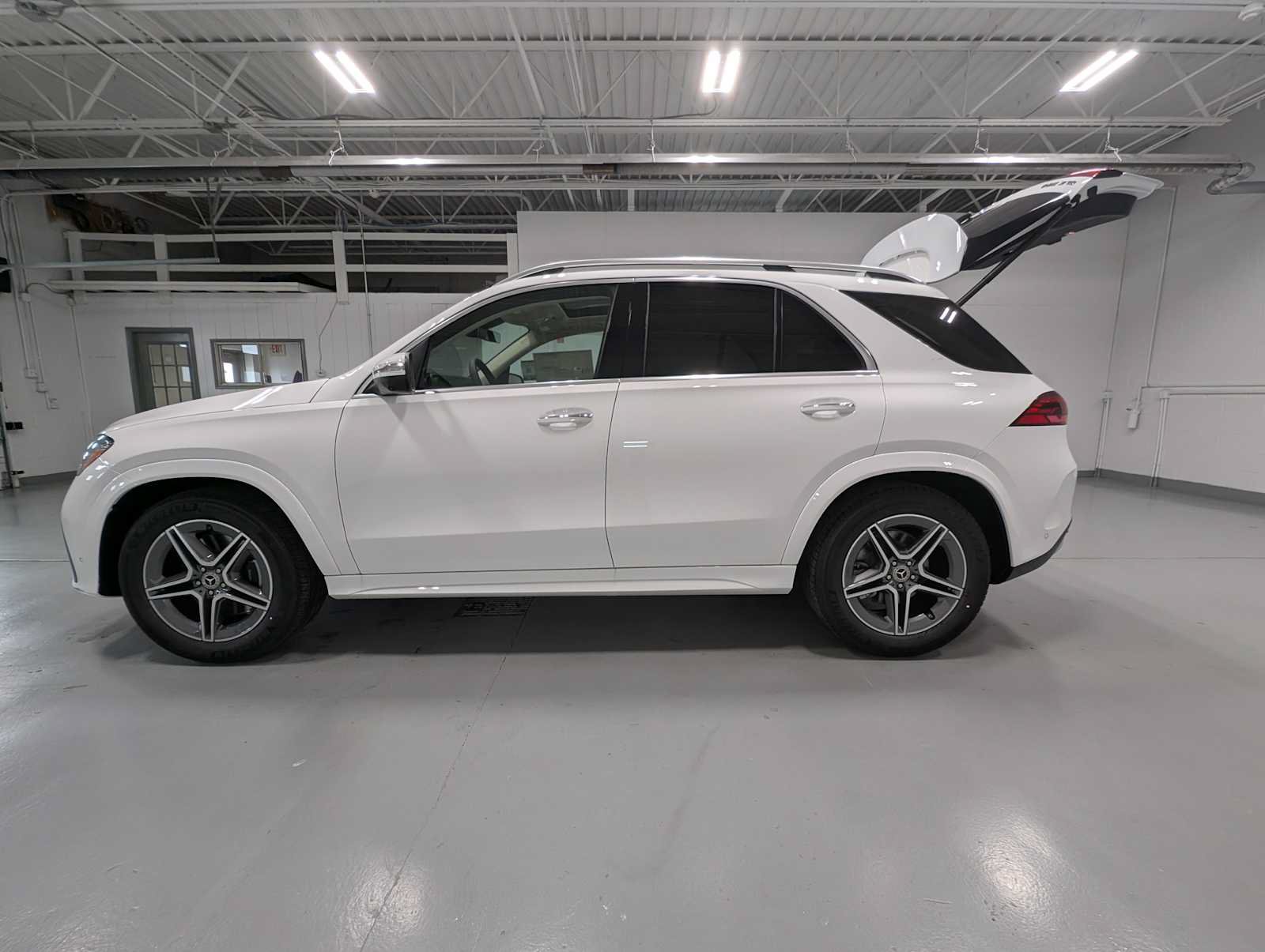 New 2026 Mercedes-Benz GLE 350 4MATIC image 10