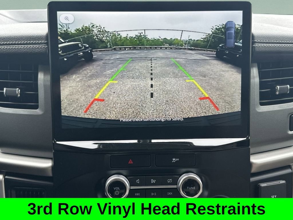 Used 2023 Ford Expedition XLT RWD image 16