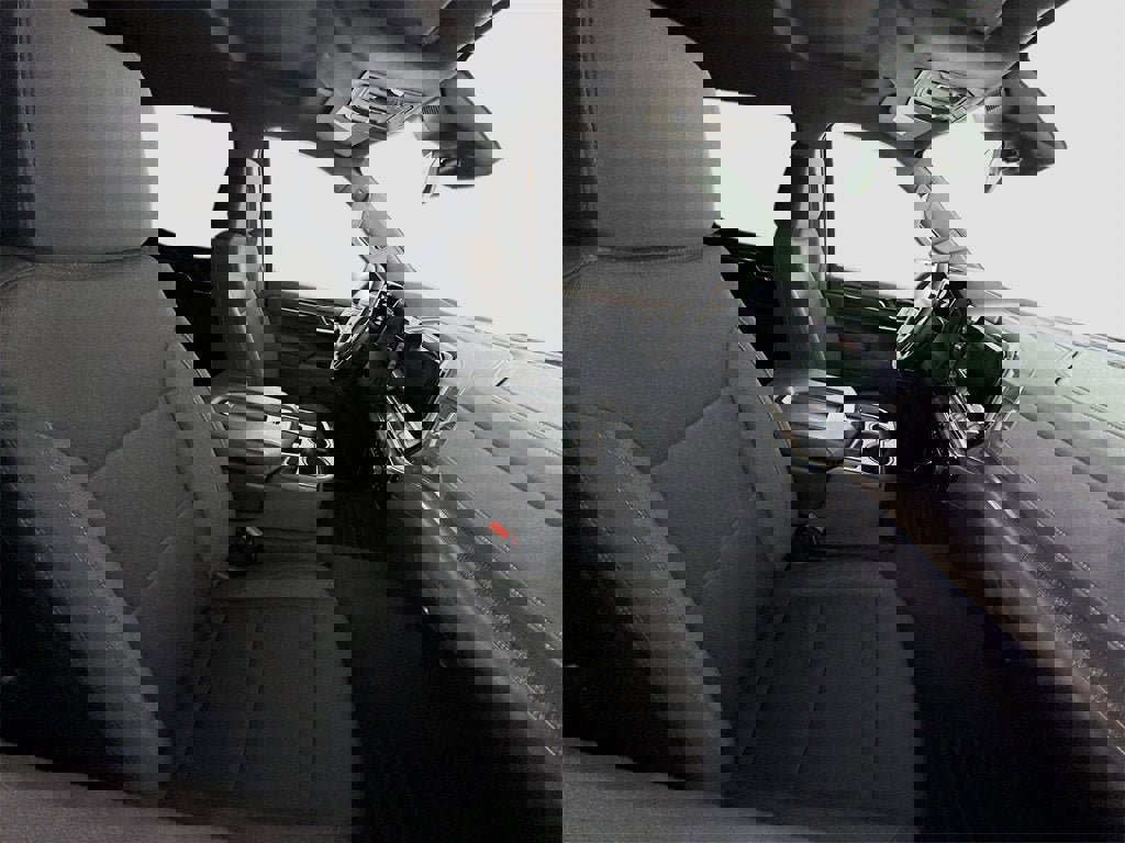 Used 2024 Chevrolet Silverado 1500 LT image 20