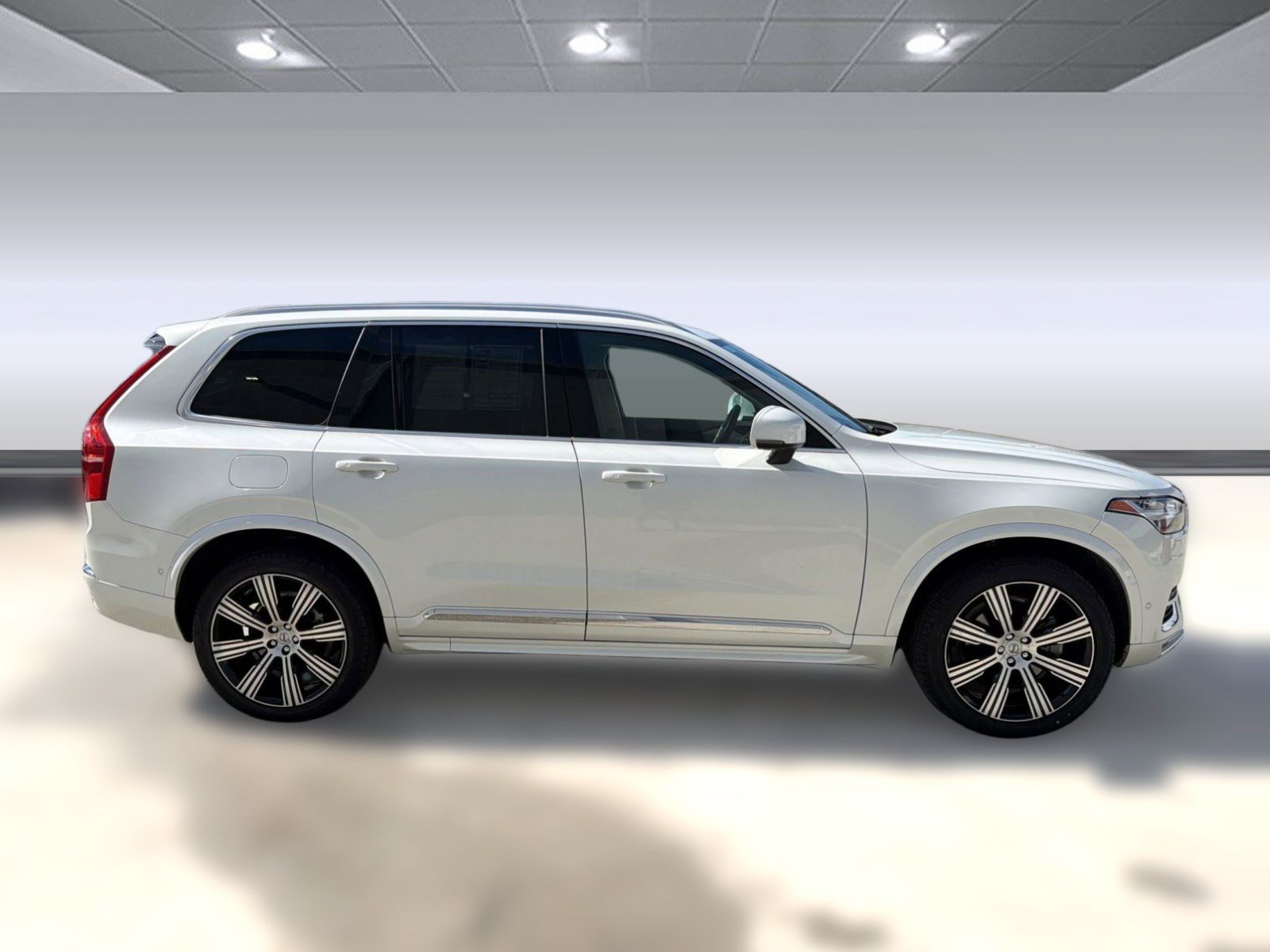 Certified 2023 Volvo XC90 B6 Ultimate w/ Protection Package Premier AWD/4WD image 8