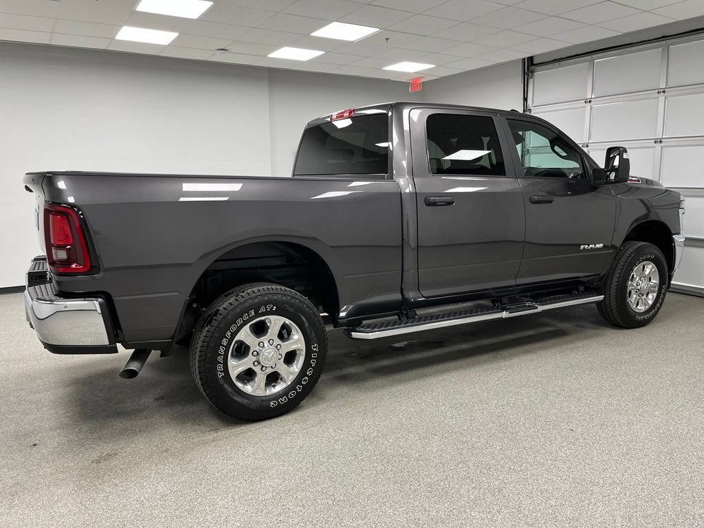 Used 2025 RAM 2500 Big Horn AWD/4WD image 11