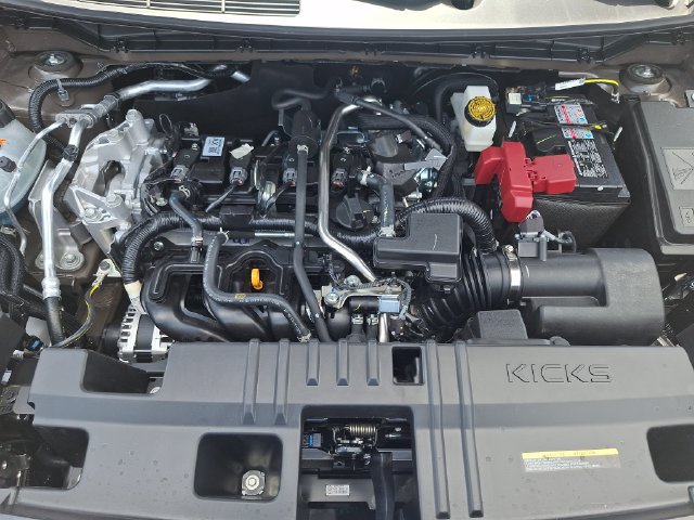 New 2026 Nissan Kicks SR FWD image 21