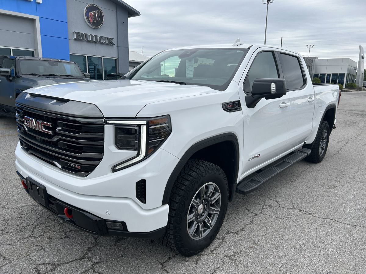 Used 2024 GMC Sierra 1500 AT4 w/ Technology Package AWD/4WD image 1