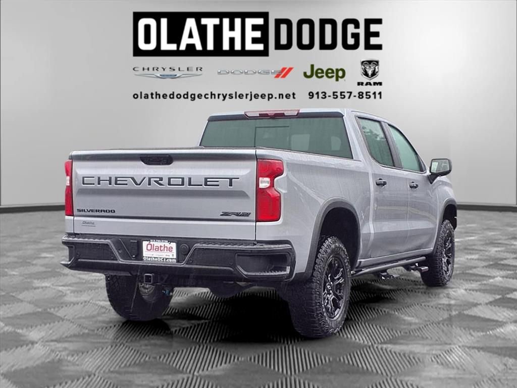 Used 2024 Chevrolet Silverado 1500 ZR2 w/ Dark Appearance Package image 31