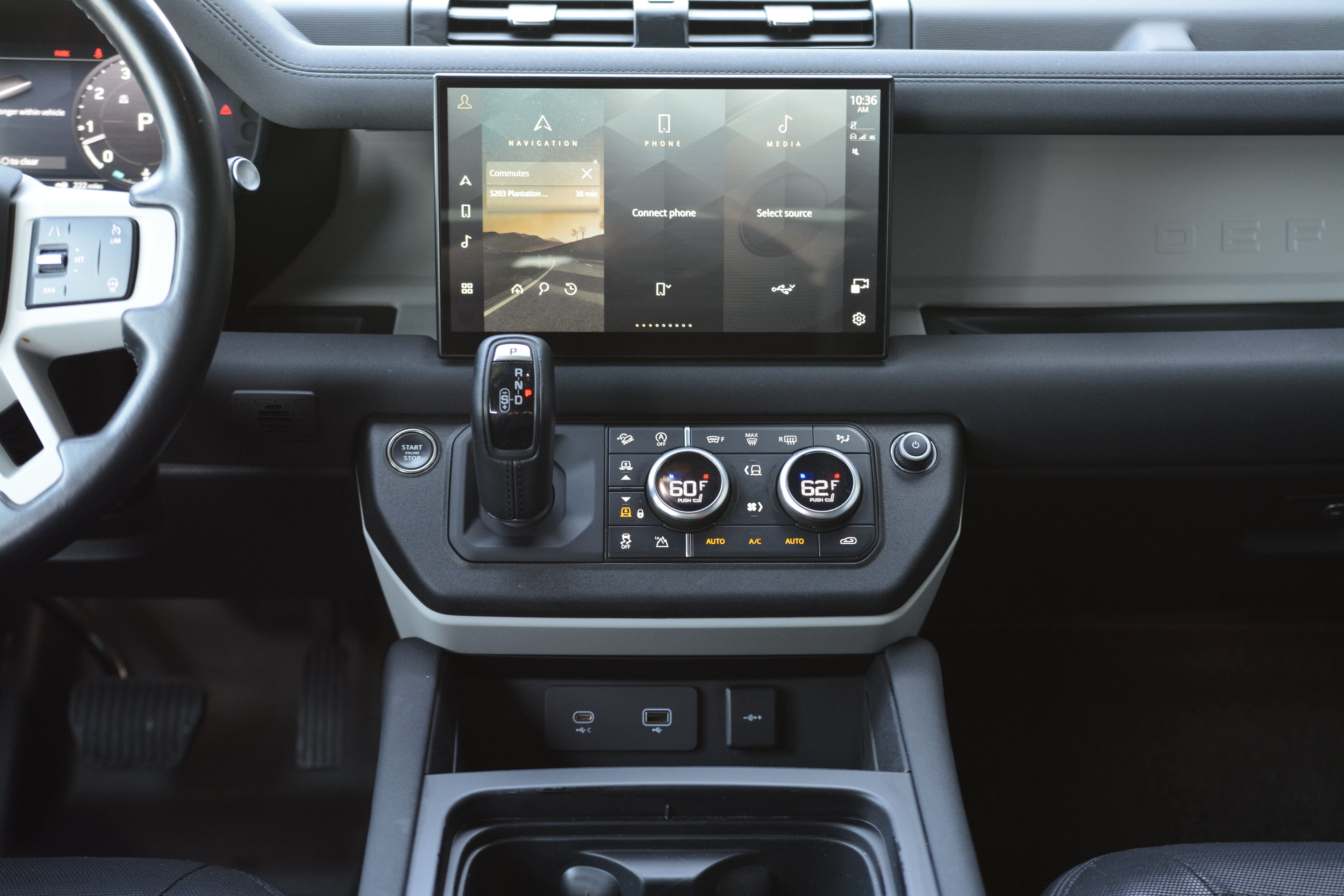 Certified 2023 Land Rover Defender 130 X-Dynamic SE AWD/4WD image 23