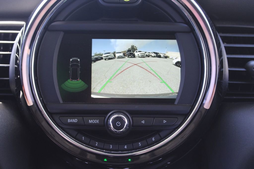 Used 2020 MINI Cooper 2-Door Hardtop FWD image 19