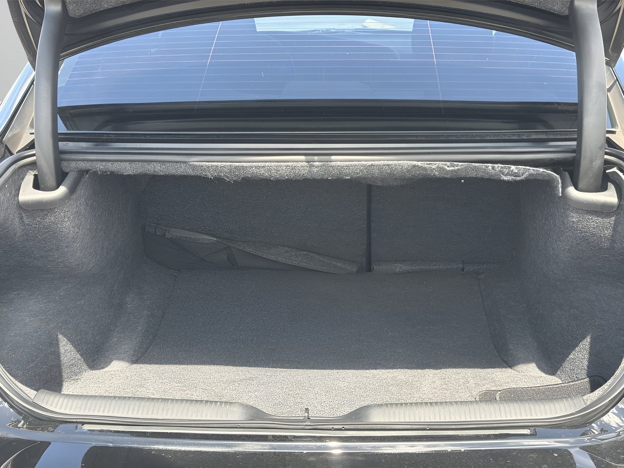 Used 2020 Dodge Charger SXT RWD image 8