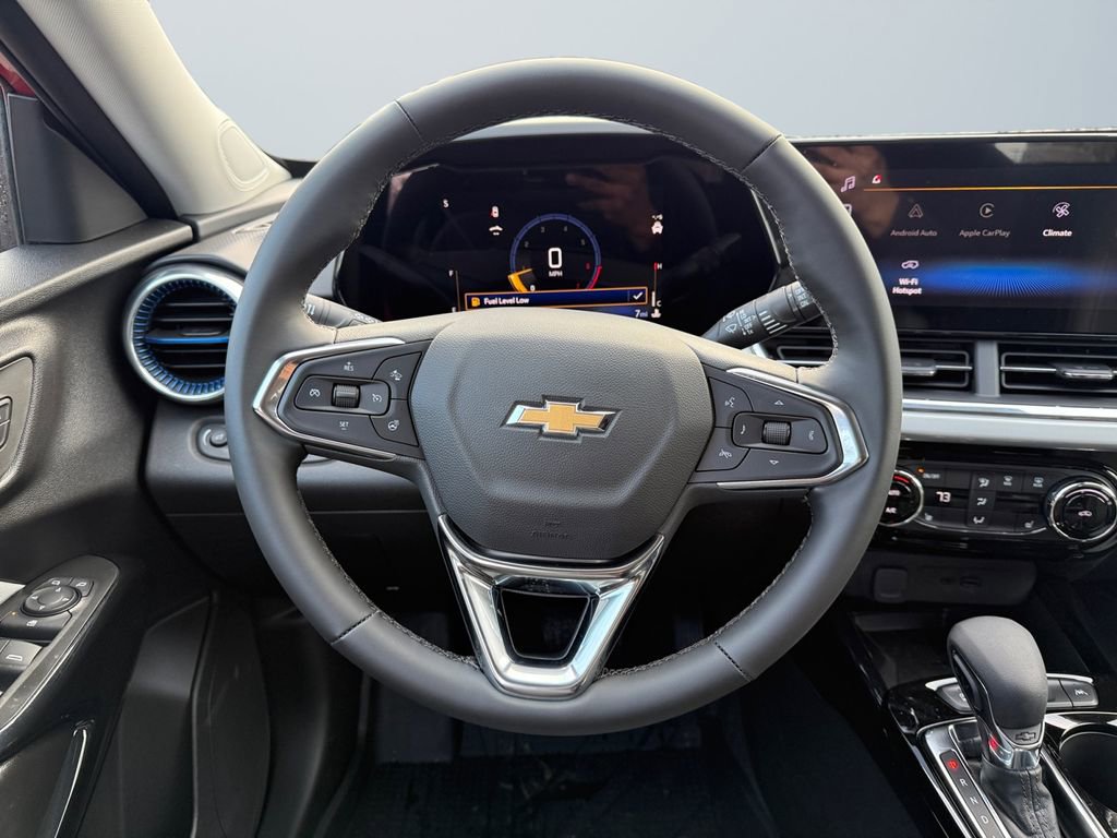 New 2026 Chevrolet Trax LT w/ Sunroof Package image 12