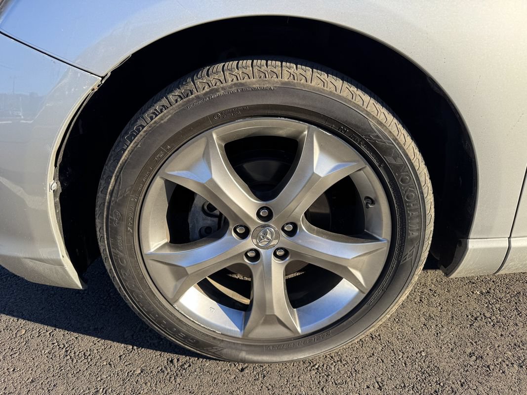 Used 2010 Toyota Venza AWD w/ Comfort Pkg image 18
