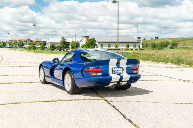 Used 1996 Dodge Viper GTS RWD image 40