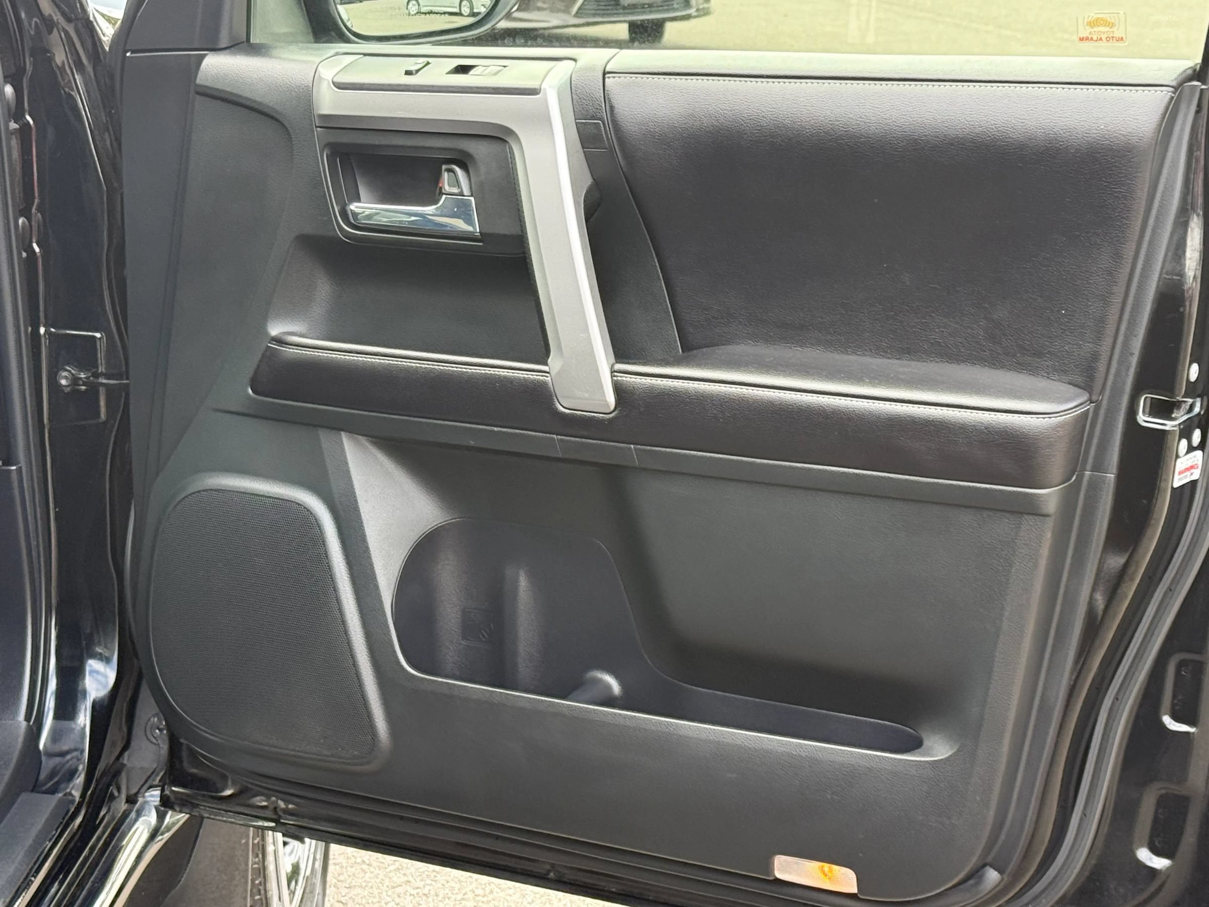 Used 2016 Toyota 4Runner Limited AWD/4WD image 26