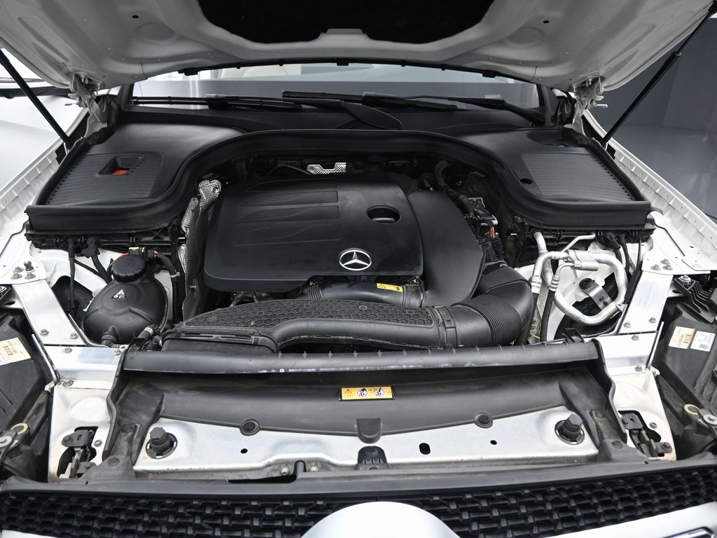 Used 2021 Mercedes-Benz GLC 300 4MATIC Coupe image 39