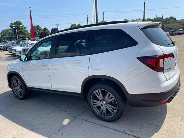Used 2022 Honda Pilot Sport image 4