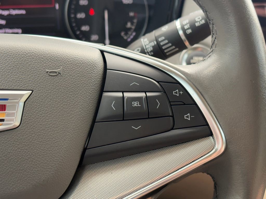 Used 2022 Cadillac XT5 Premium Luxury w/ Technology Package AWD/4WD image 13