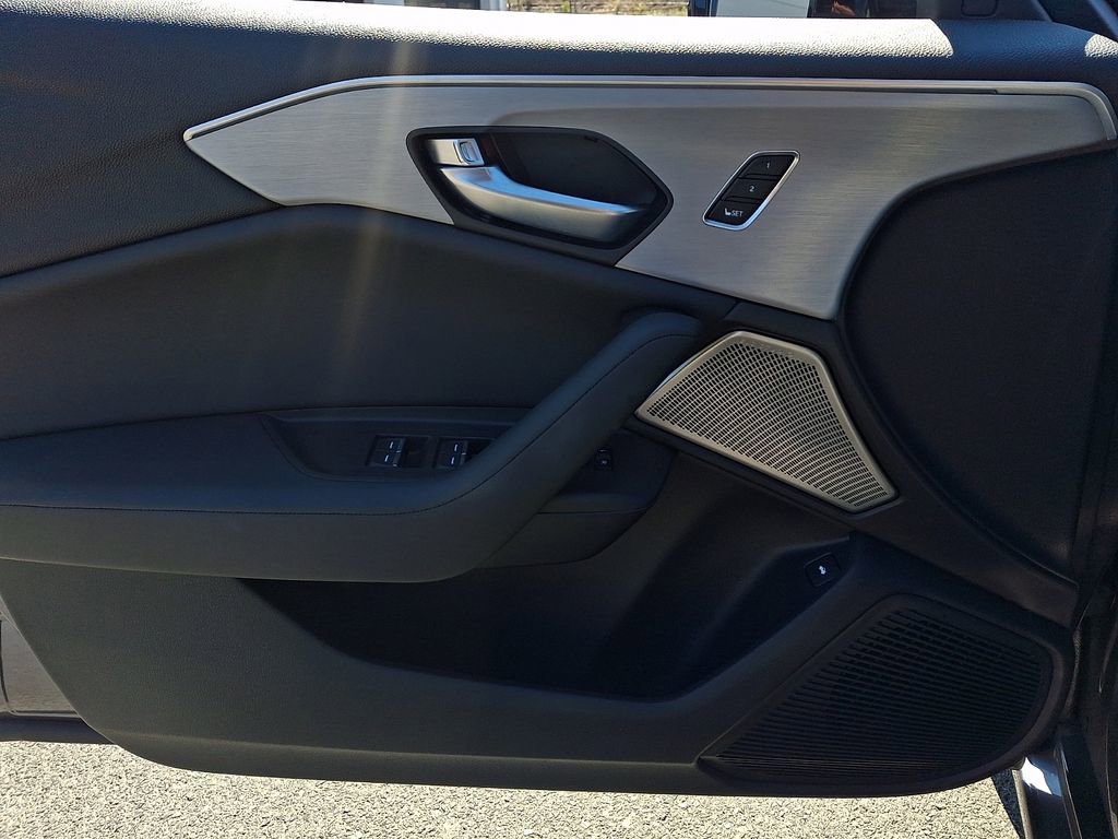 Used 2023 Acura TLX w/ Technology Package image 14