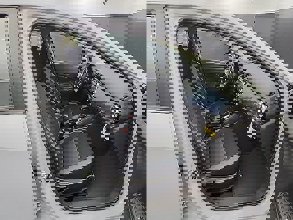 New 2025 Nissan Versa SV w/ Trunk Package image 21