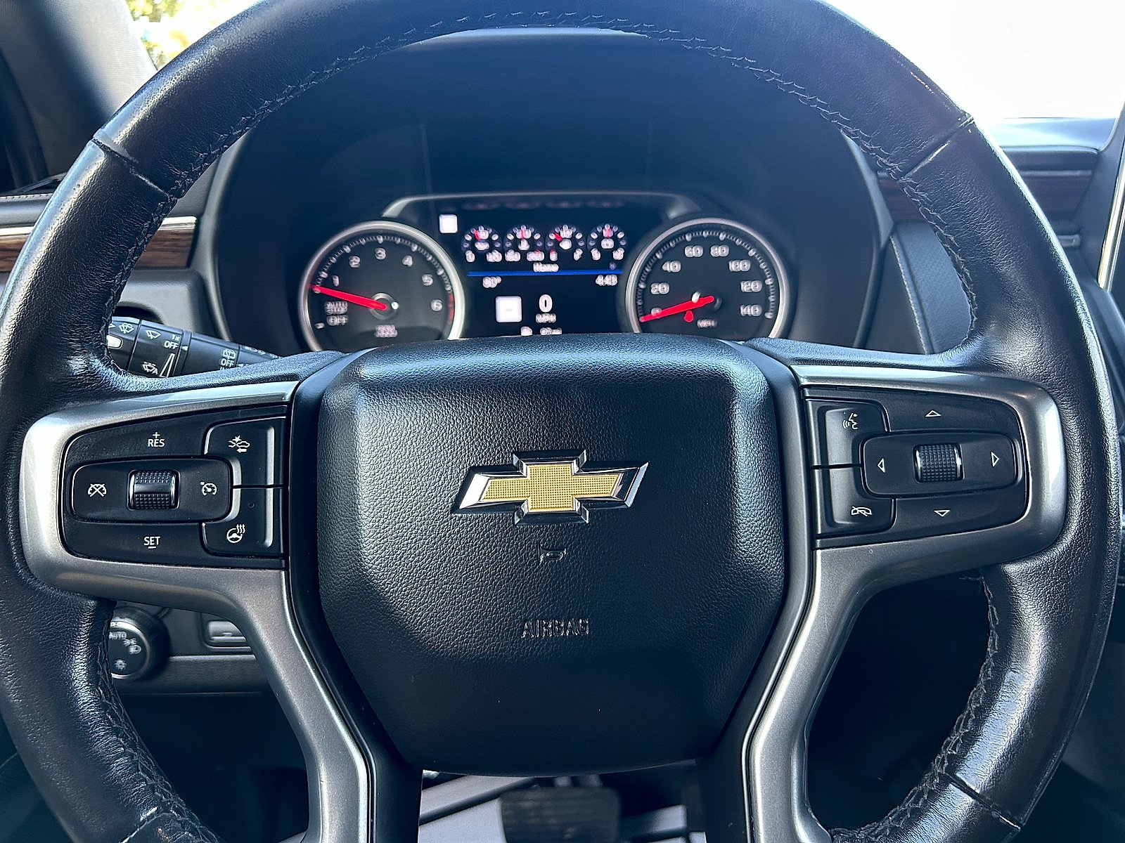 Used 2021 Chevrolet Tahoe Premier w/ Premium Package RWD image 16