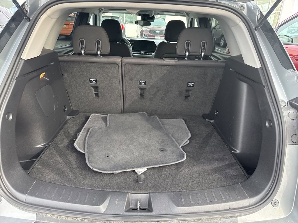 Used 2025 Chevrolet TrailBlazer LT w/ Driver Confidence Package image 24