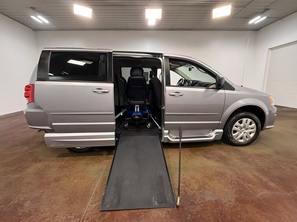 Used 2016 Dodge Grand Caravan SE w/ Quick Order Package 29E SE FWD image 73