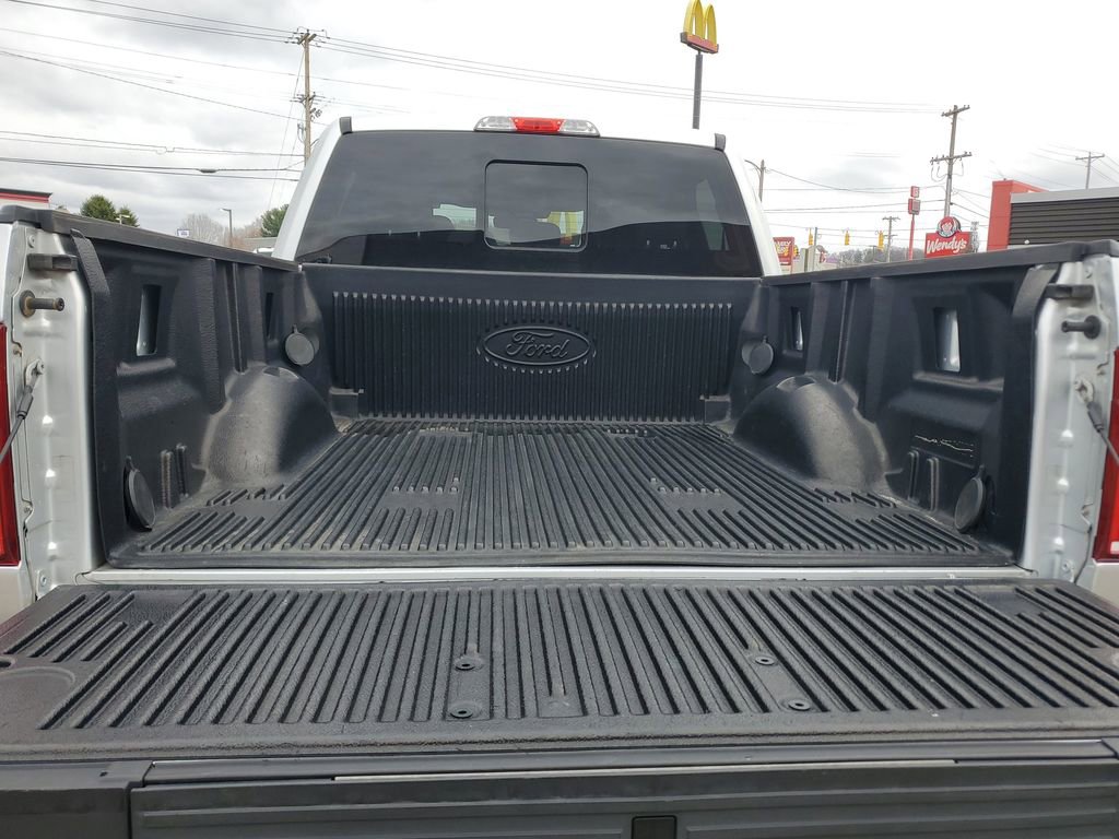 Used 2018 Ford F150 XLT w/ Equipment Group 302A Luxury image 7