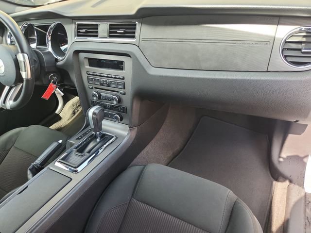 Used 2014 Ford Mustang Coupe image 24
