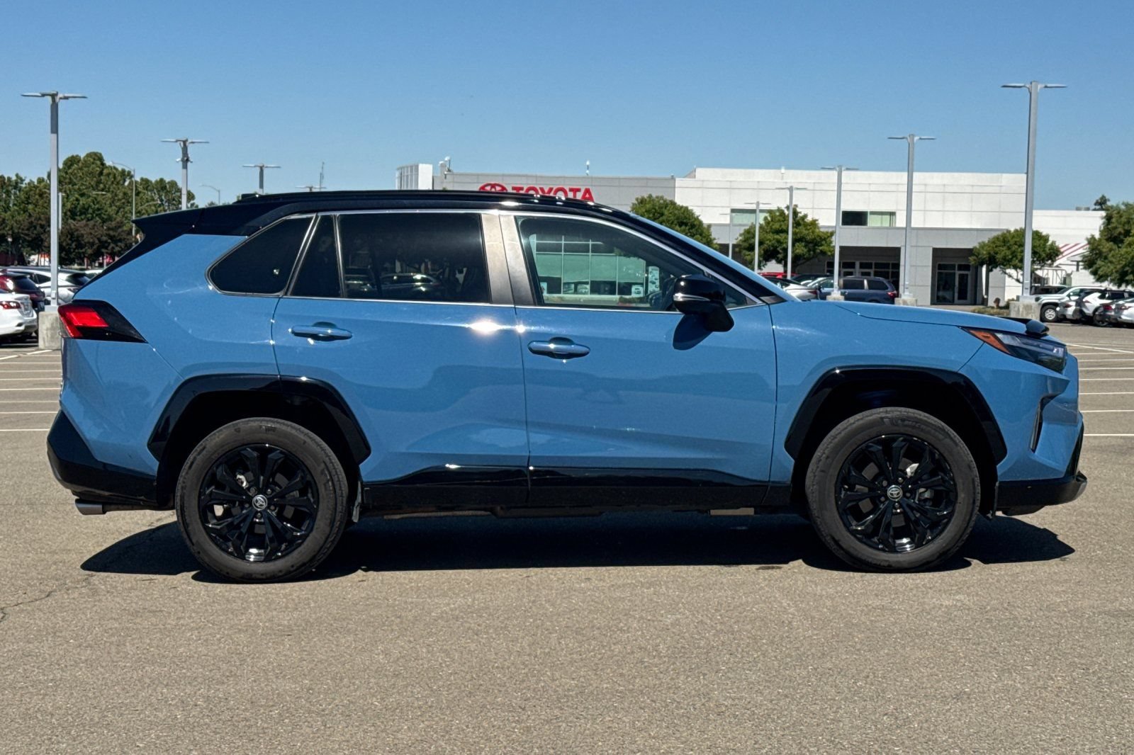 Certified 2022 Toyota RAV4 XSE AWD/4WD image 3