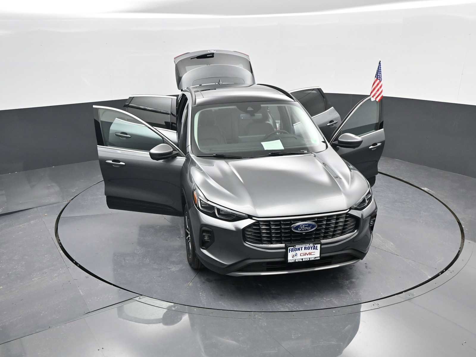 Used 2025 Ford Escape SE w/ PHEV Premium Package image 46