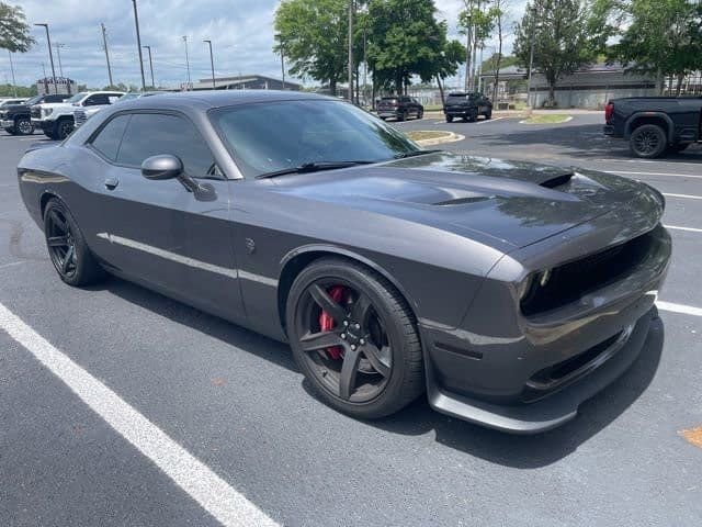 Used 2018 Dodge Challenger SRT Hellcat RWD image 6