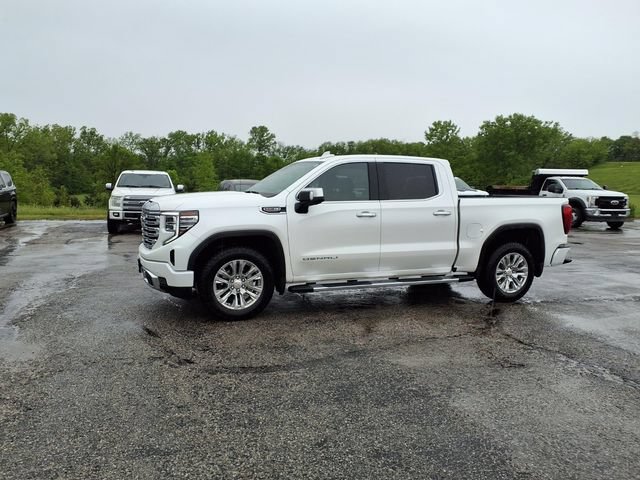 Used 2024 GMC Sierra 1500 Denali w/ Technology Package AWD/4WD image 43